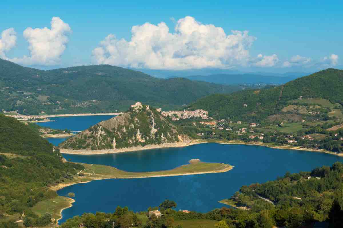 Lago del Turano